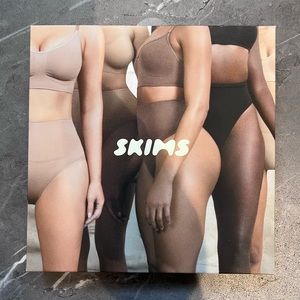 Skims core control thong